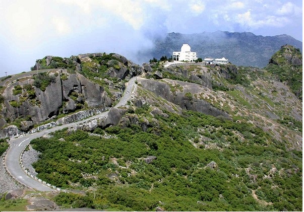 mountabu.jpg